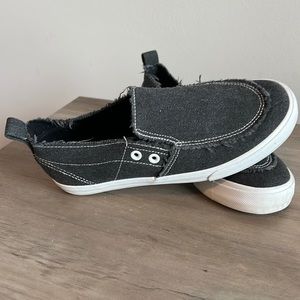 Slip on Sneaker, Gray with water bottoms and stitching, women’s size 7